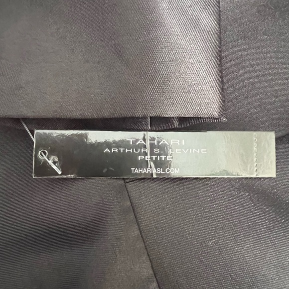 Tahari Arthur S. Levine Petite Blazer. Black & Gold Wrap Style - Size 2P - BNWT - Picture 11 of 12